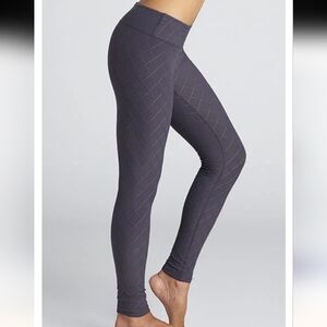 Beyond Yoga Quilted Essential Leggings Grey